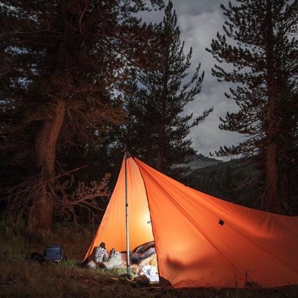 LED Izzó vészhelyzeti üzemmóddal A80 E27/12W/230V 4000K