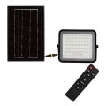 LED kültéri dimmelhető napelemes reflektor LED/6W/3,2V IP65 6400K fekete + távirányítás