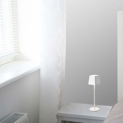 LED kültéri érintős, tölthető asztali lámpa, állítható fényerővel LED/2W/5V 4400 mAh IP54 fehér