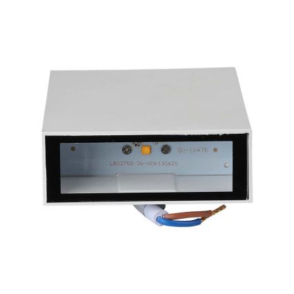 LED Kültéri fali lámpa LED/4W/230V 6400K IP65 fehér