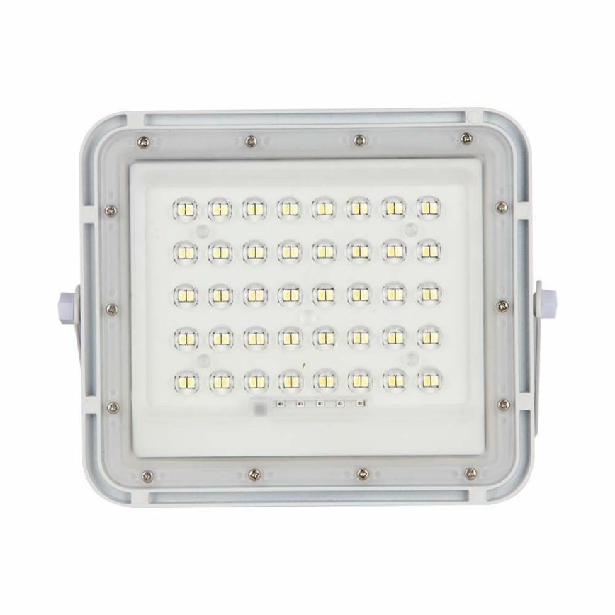 LED kültéri dimmelhető napelemes reflektor LED/6W/3,2V IP65 4000K 5000 mAh fehér + távirányítás
