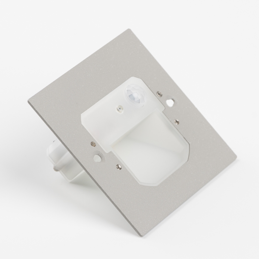 LED lépcsővilágító lámpa mozgás- és alkonyatérzékelővel LED/1,5W/230V 3000/4000/6500K fekete