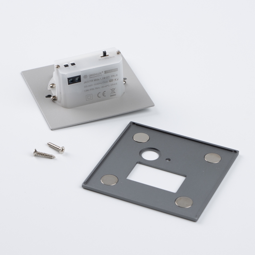 LED lépcsővilágító lámpa mozgás- és alkonyatérzékelővel LED/1,5W/230V 3000/4000/6000K ezüst