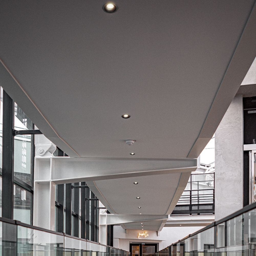 LED beépíthető lámpa LED/18W/230V 3000/4000/6400K ? 10,6 cm fekete