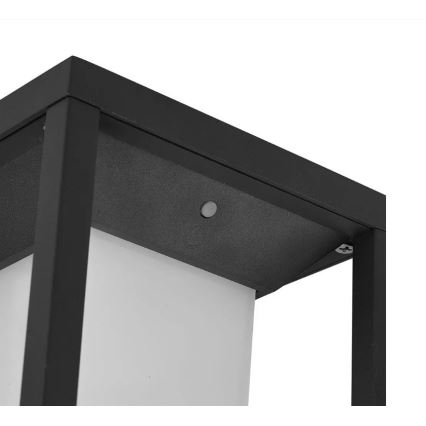 LED napelemes fali lámpa érzékelővel SAMSUNG CHIP LED/2W/3,7V IP65 2600 mAh