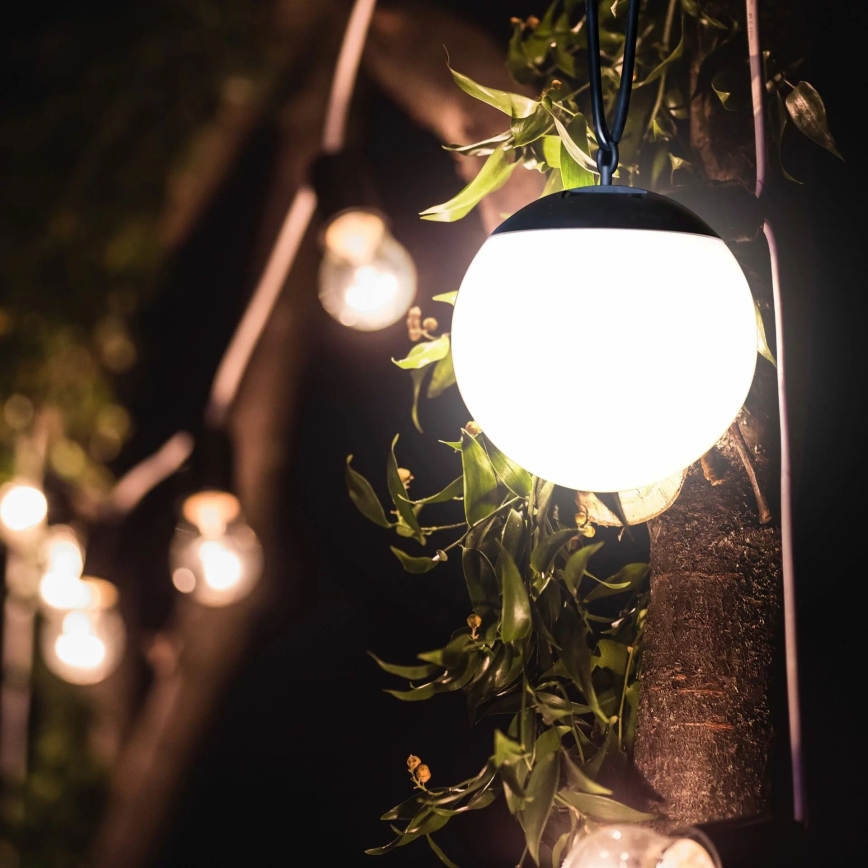 LED Napelemes függeszték KIARA LED/1,2V 600 mAh IP44 fekete