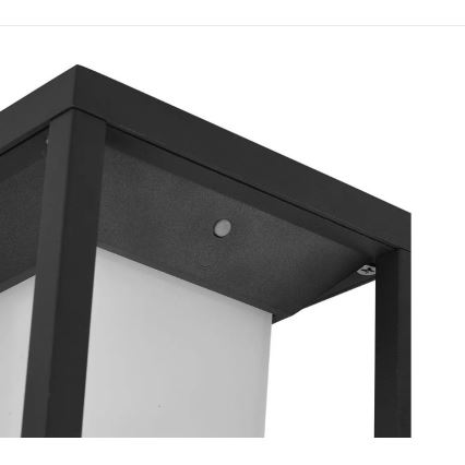 LED Napelemes lámpa érzékelővel SAMSUNG CHIP LED/2W/3,7V IP65 2600 mAh