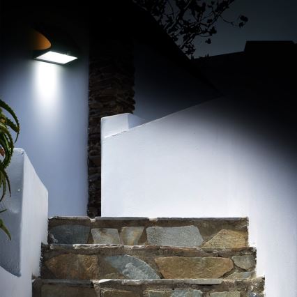 LED napelemes lámpa mozgás- és alkonyatérzékelővel LED/6,8W/4000 mAh 3,7V IP65