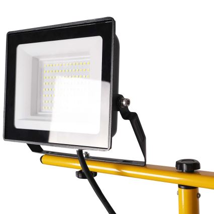 LED reflektor állvánnyal 2xLED/50W/230V 6500K IP65 sárga