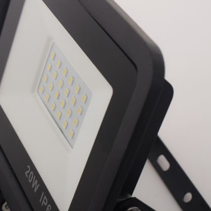 LED reflektor érzékelővel LED/20W/230V IP65