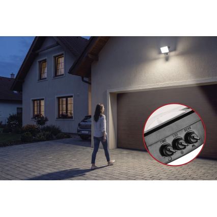 LED reflektor mozgás- és alkonyérzékelővel TAMBO EVO LED/30W/230V 4000K IP44 fekete