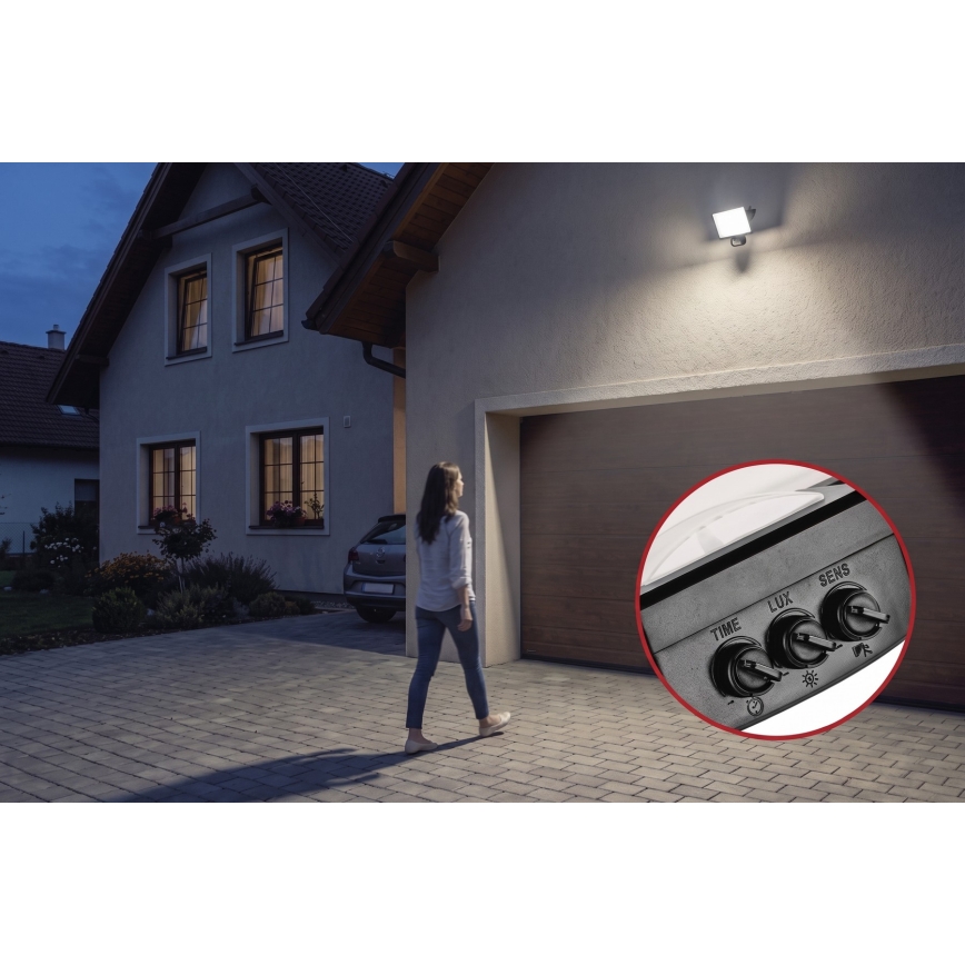 LED reflektor mozgás- és alkonyérzékelővel TAMBO EVO LED/30W/230V 4000K IP44 fekete