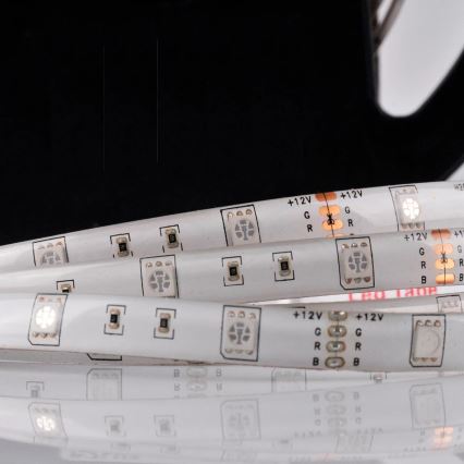 LED RGB állítható fényerejű kültéri szalag 5m LED/14W/12V IP65 + távirányító