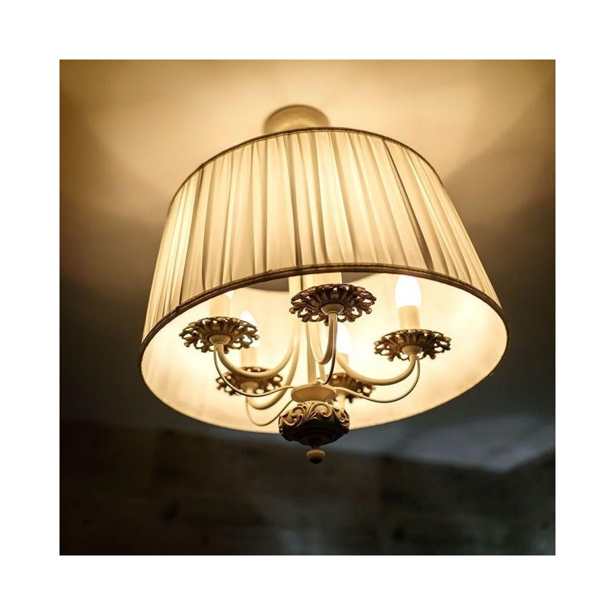 LED RGB Dimmelhető izzó E14/3,5W/230V 6400K + távirányító