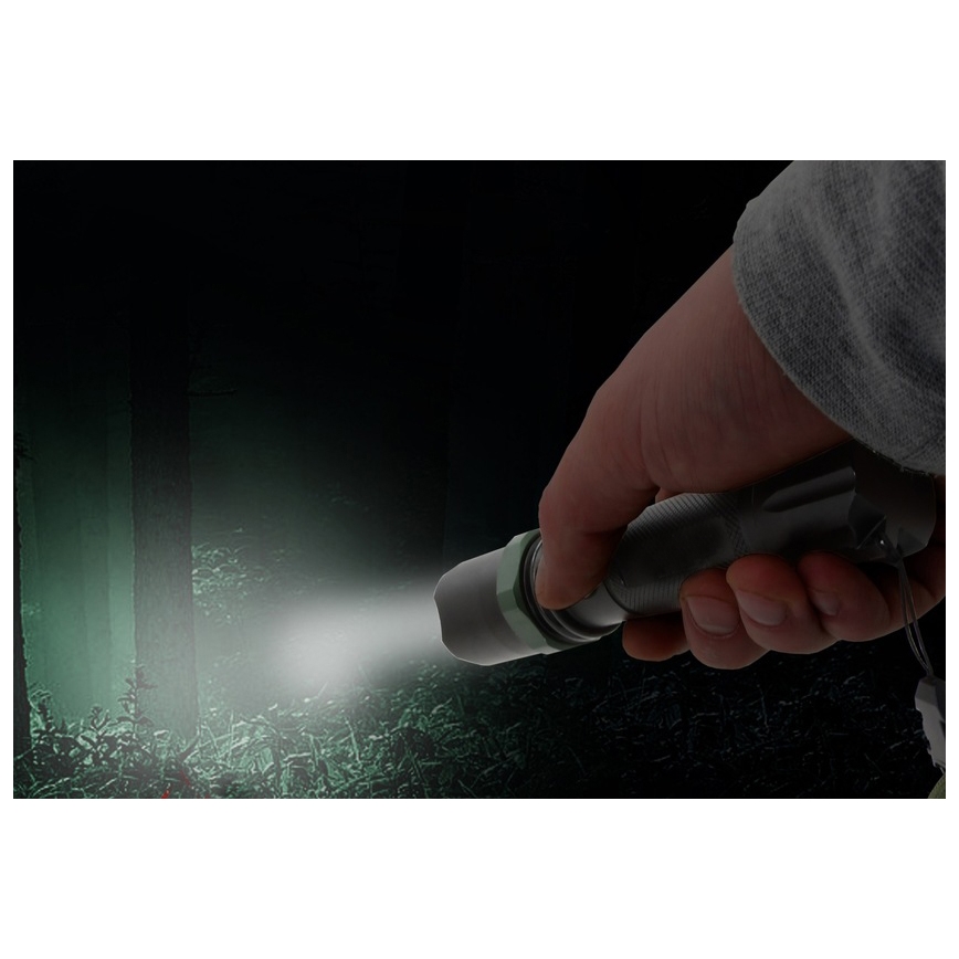 LED Zseblámpa LED/3W/3xAAA IP44 fekete