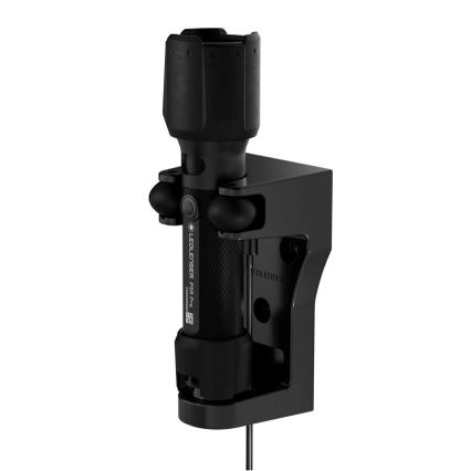 Ledlenser P5R PRO - dimmelhető, újratölthető LED zseblámpa, 920 mAh, IP68, 750 lm, 18 óra, fekete
