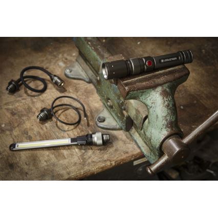 Ledlenser WORKERS FRIEND - fényerőszabályozható, újratölthető LED-munkalámpa / 2500 mAh / 280 lm / 80 h / fekete