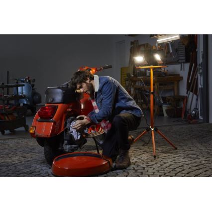 Ledvance - LED Reflektor tartóval TRIPOD 2xLED/50W/230V IP65