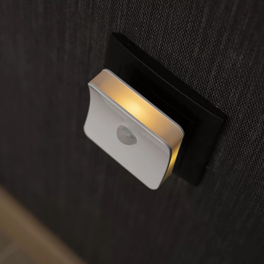 Ledvance - LED RGB irányfény aljzatba, érzékelővel LUNETTA LED/0,3W/230V