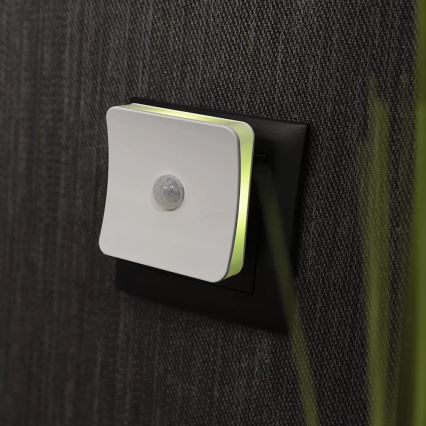 Ledvance - LED RGB irányfény aljzatba, érzékelővel LUNETTA LED/0,3W/230V