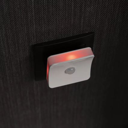 Ledvance - LED RGB irányfény aljzatba, érzékelővel LUNETTA LED/0,3W/230V