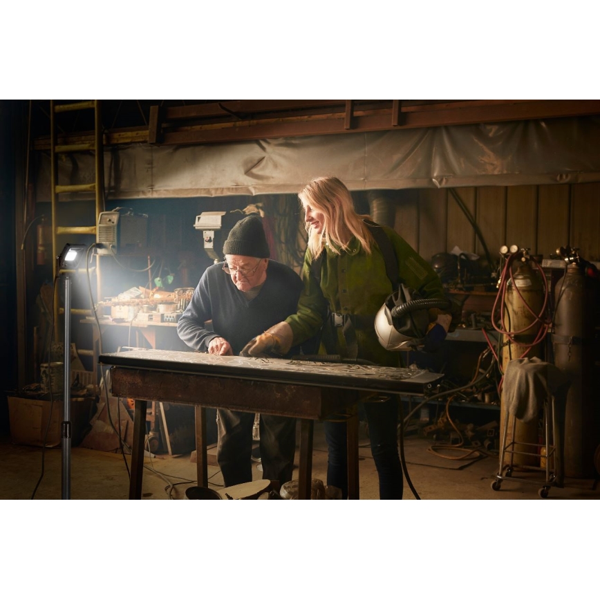 Ledvance - LED kültéri reflektor állvánnyal WORKLIGHT TRIPOD LED/20W/230V 6500K IP65