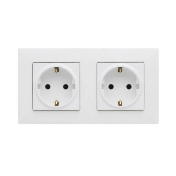 Legrand - Dupla háztartási SCHUKO dugalj kerettel NILOE STEP 250V fehér