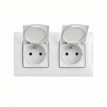 Legrand - Kettős kültéri háztartási aljzat kerettel NILOE 250V IP44 fehér