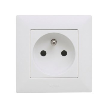 Legrand - Lakossági fali aljzat kerettel NILOE STEP 250V fehér
