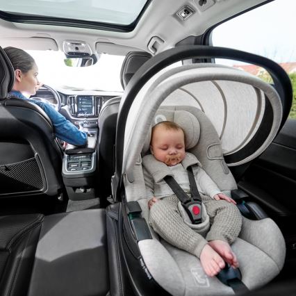 Lionelo - Forgatható autósülés bázissal MOXIE SET i-Size 40-87 cm Homokbézs