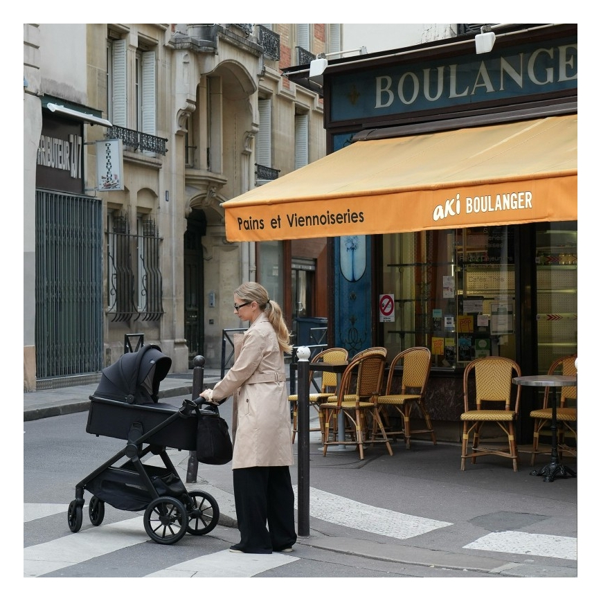 Lionelo - LAYLA kombinált, 2 az 1-ben babakocsi Fekete Onyx