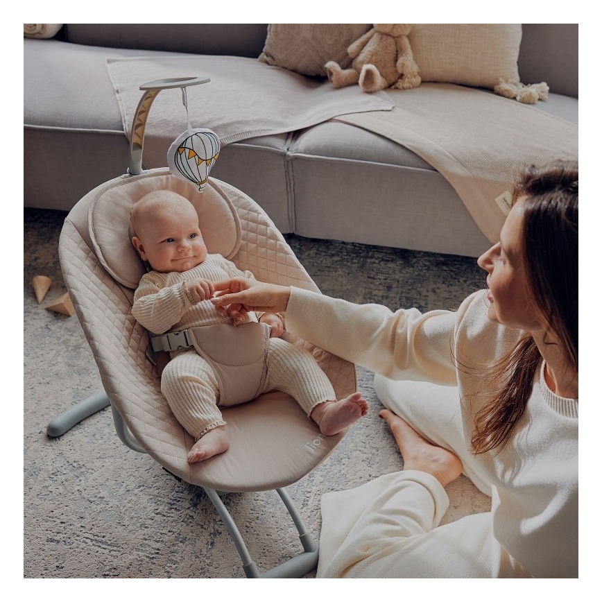 Lionelo - RIO 4xC babahinta dallammal, Beige Latte + távirányítóval