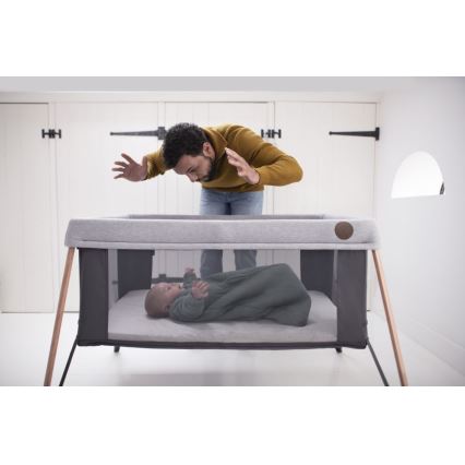 Maxi-Cosi - Baba utazó kiságy IRIS fekete/szürke