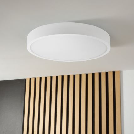 Mennyezeti lámpa NATURAL 5xE27/15W/230V átm. 47,5 cm fenyő/fehér