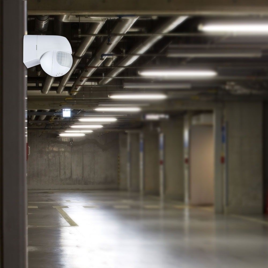 Mozgásérzékelő PIR 180° 800W/230V IP44 fehér