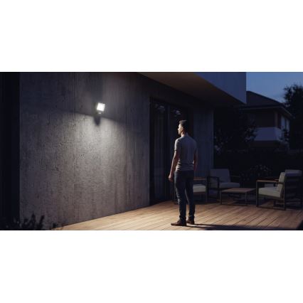 LED reflektor mozgás- és alkonyérzékelővel TAMBO EVO LED/10W/230V 4000K IP44 fekete