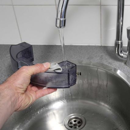 Okos robotporszívó mop funkcióval 28W/2500 mAh Wi-Fi fekete + távirányító