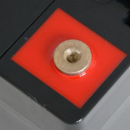 Ólom-savas akkumulátor VRLA AGM 12V/70Ah