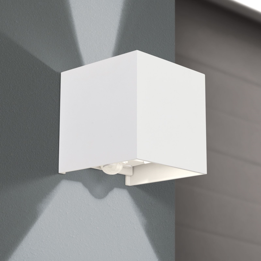 LED Kültéri fali lámpa mozgás- és alkonyatérzékelővel CUBE-S LED/13W/230V IP54 fehér