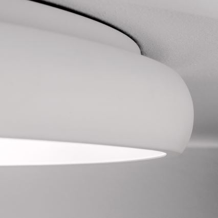 LED Fényerőszabályozható mennyezeti lámpa VENUS LED/85W/230V átm. 81 cm fehér