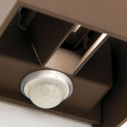 Kültéri fali lámpa mozgás- és alkonyérzékelővel CUBE-S LED/13W/230V IP54 barna