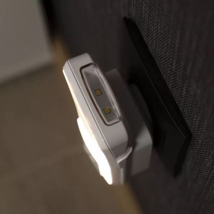 Osram - LED konnektoros irányfény érzékelővel LUNETTA LED/2W/230V