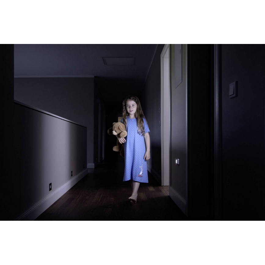 Osram - NIGHTLUX LED irányfény érzékelővel LED/0,3W/3xAAA IP54 ezüst