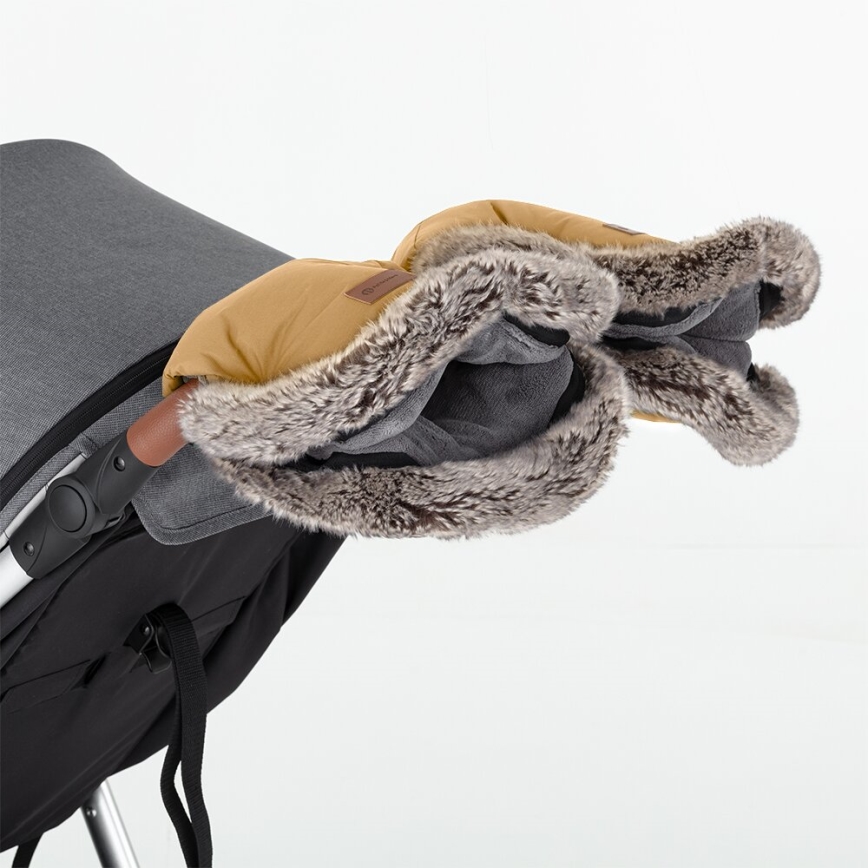 PETITE&MARS - 4 az 1-ben gyermek bundazsák COMFY + bundakesztyű babakocsira FURRY Elegáns karamell