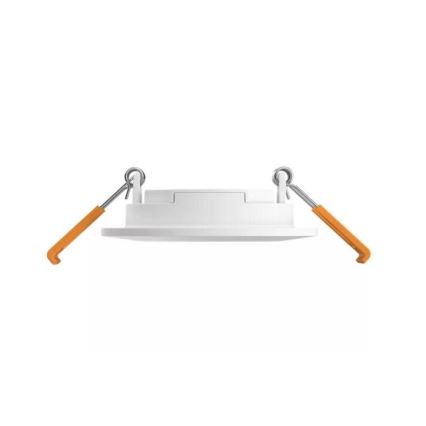 Philips - 2x RGBW dimmelhető fürdőszobai süllyesztett mennyezeti lámpatest Hue SLIM LED/8,3W/230V 2000-6500K fehér IP44