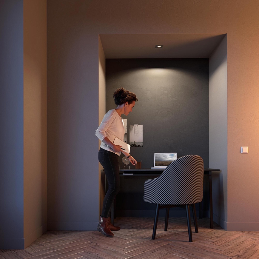 Philips - LED RGBW, fényerőszabályozható süllyesztett mennyezeti lámpa DONEGAL 1xGU10/4,8W/230V + távirányító