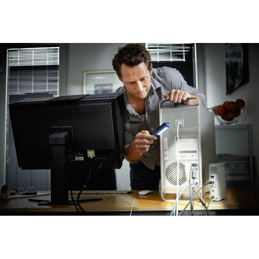 Philips LPL18B1 - LED Szerelőlámpa 5xLED/1,3W/3xAAA IP54