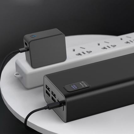 Power Bank LED kijelzővel Power Delivery 30000 mAh 3,7V fekete