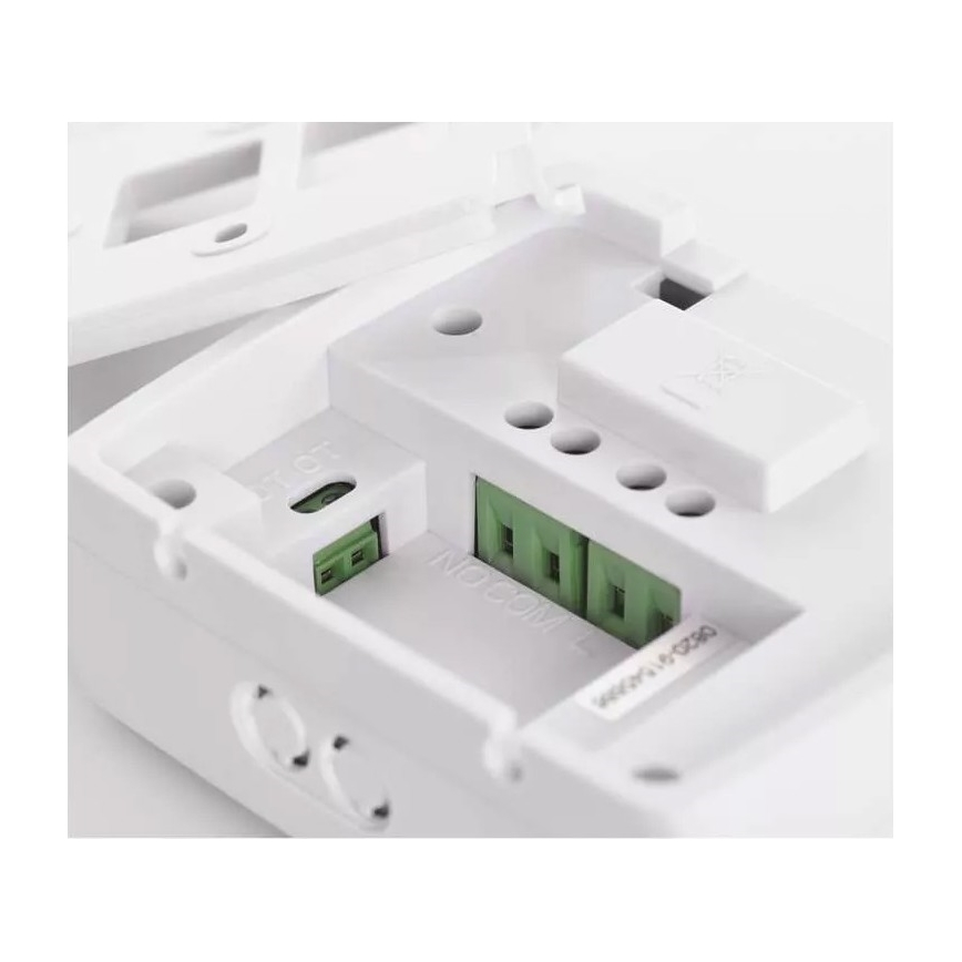 Programozható termosztát 230V+2xAA