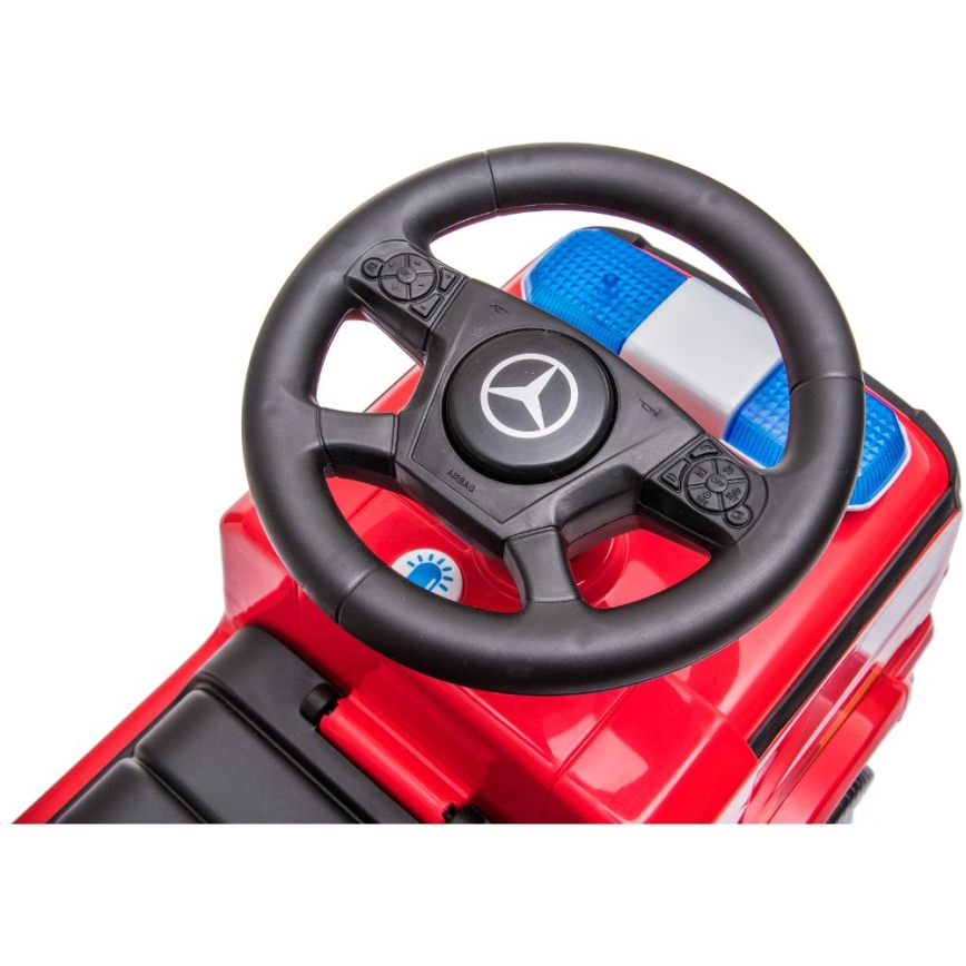 Push autó Mercedes Tűzoltóautó 2xAA piros
